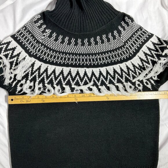 Cato Black & White Sweater Sz L with Fringe Tassels - Picture 7 of 12